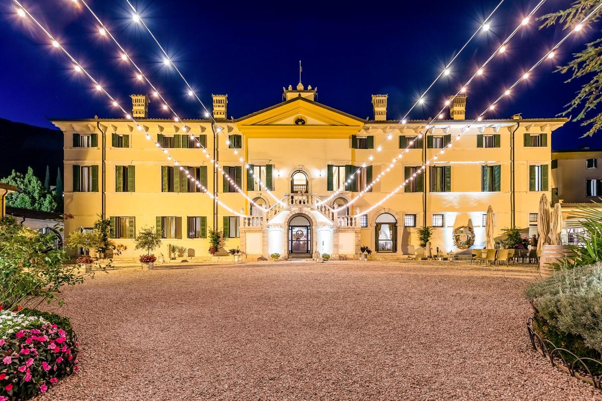 Hotel Villa Cariola Каприно Веронезе Екстериор снимка
